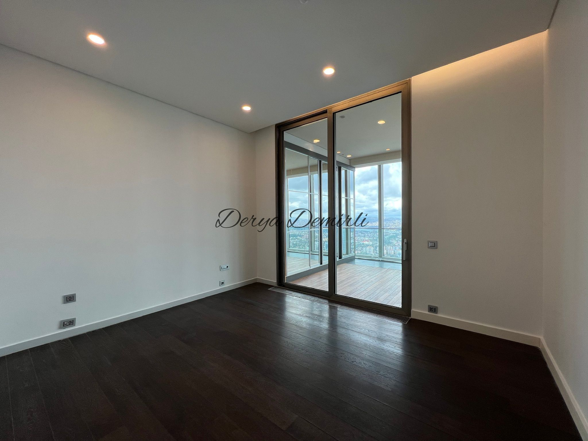 İstanbul Sapphire Residence Lüks 3.5+1 Satılık Daire Levent